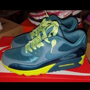 Nike Air Max 90